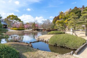 練磨と芸遊、その両輪を体現する偕楽園の思想